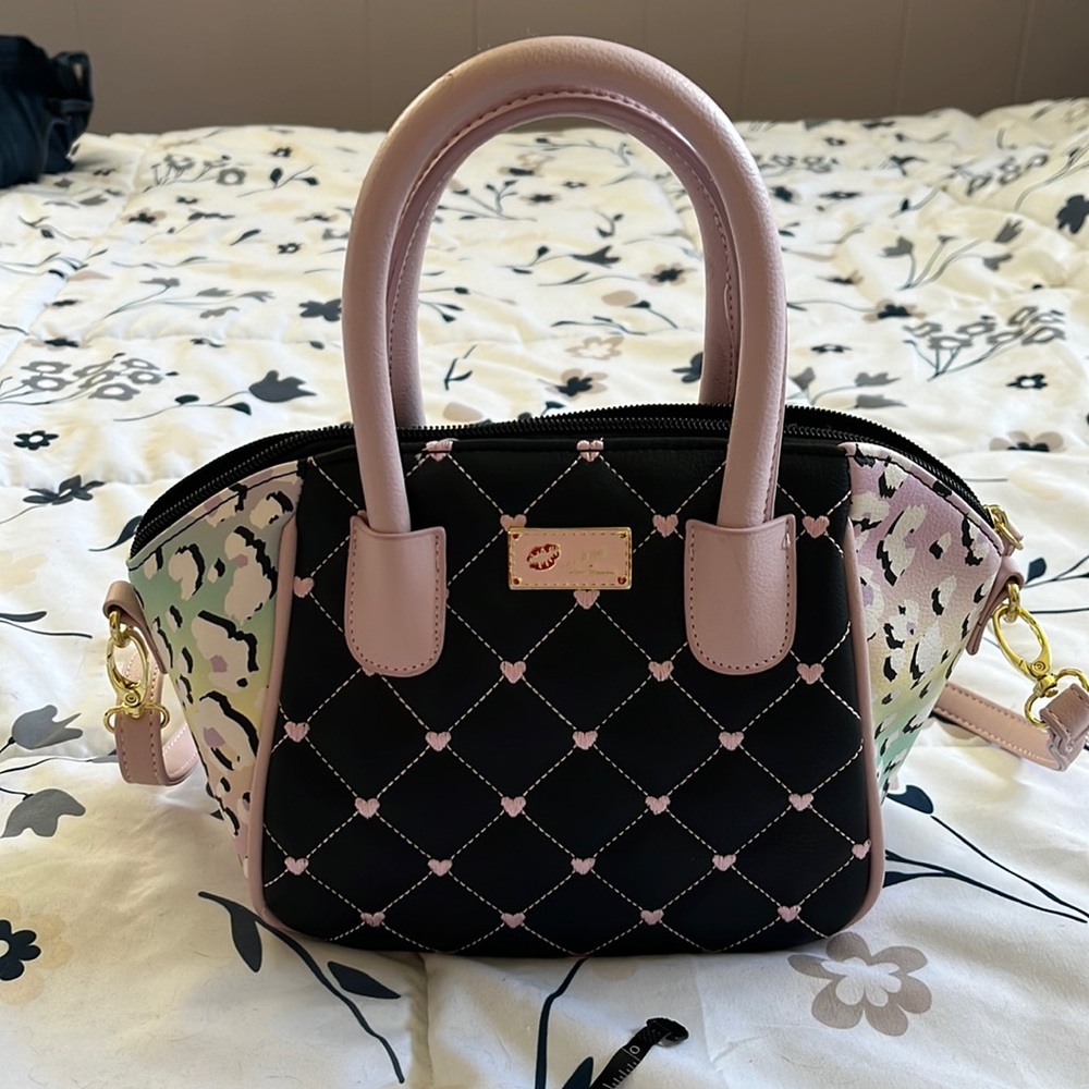 Small crossbody leopard hearts rainbow purse